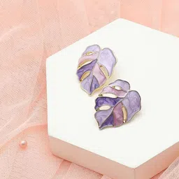 KRENOZ Gold-Plated Leaf Shaped Studs-42