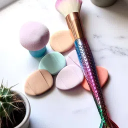 CHRONEX Set Of 8 Mini Powder Puff Sponges, Face Brush & Beauty Blender-32