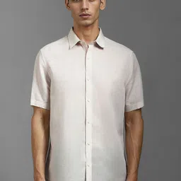 Louis Philippe Men Classic Spread Collar Solid Linen Formal Shirt-picture-47