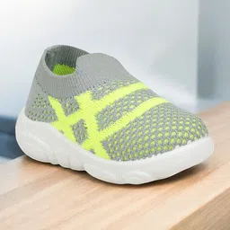 Lil Lollipop Kids Woven Design Slip-On Sneakers-image-61