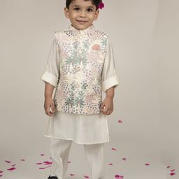 LITTLE COLLARS Boys Mandarin Collar Cotton Silk Straight Kurta With Pyjamas & Waistcoat-image-22