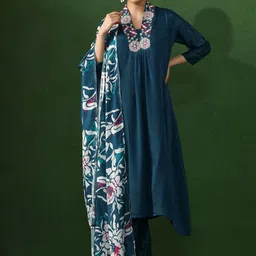 Jaipur Kurti Women Floral Embroidered Kurta with Trousers & Dupatta-34