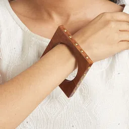 ATIBELLE Set Of 3 Gold-Plated Beaded & Twisted Shaped Wooden Bangles image 4