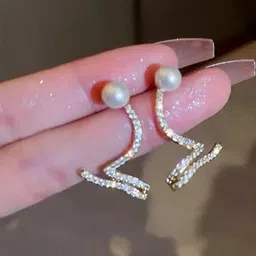 ONUYX Gold-Plated Alloy Zircon Earrings-8