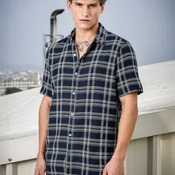 WROGN Men Comfort Slim Fit Tartan Checks Checked Casual Shirt-image-96