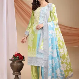 AMRUTVARSHA CREATION Women Floral Printed Regular Aari Work Kurta with Trousers & Dupatta-23