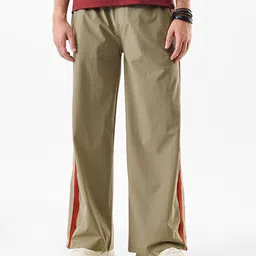 Snitch Men Relaxed Fit Mid Rise Track Pants-44