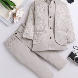 FOURFOLDS Boys Stone Embellished & Embroidered Sherwani Set-image-78