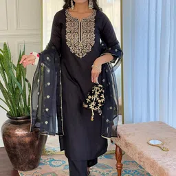 Navlik Floral Yoke Design Notch Neck Sequinned Straight Kurta With Trousers And Dupatta-image-17