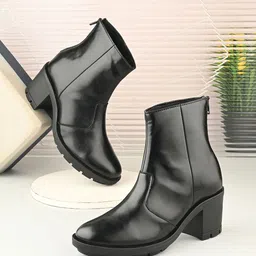 AfroJack Women Round Toe Wedge-Heeled Winter Boots-image-3