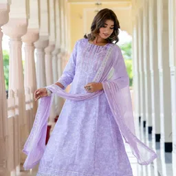 Lookmark Women Floral Embroidered Regular Kurta with Trousers & With Dupatta-image-3