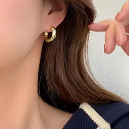 FIMBUL Set Of 2 Rhodium-Plated Textured Circular Shaped Hoop Earrings image 2