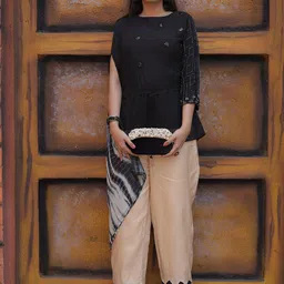 GloballyRonakRBafna Embellished Top With Trouser Co-Ords-picture-35