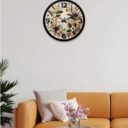 Aura Multicoloured & Multicoloured Printed Contemporary Wall Clock image 3