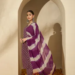 BANDIA Women Ethnic Motifs Printed Regular Sequinned Kurta with Trousers & With Dupatta image 5