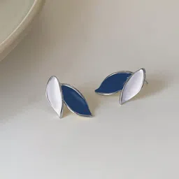 VAGHBHATT Silver-Plated Leaf Shaped Enamelled Studs-61