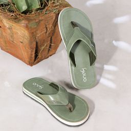 One8 Men Printed Thong Flip-Flops-image-8