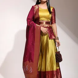 DIVASTRI Semi-Stitched Lehenga & Unstitched Blouse With Dupatta-picture-21