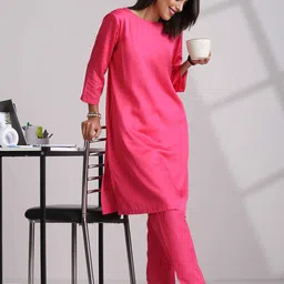 trueBrowns Pink Modal Round Neck Kurta Co-ord Set-54