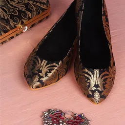 Saagah Women Ethnic - Embellished Printed Pointed Toe Flats-16