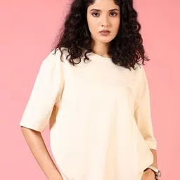 LIMEROAD Women Printed Monochrome Raw Edge T-shirt-image-63