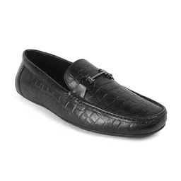 Tresmode Men Textured Leather Loafers-image-30