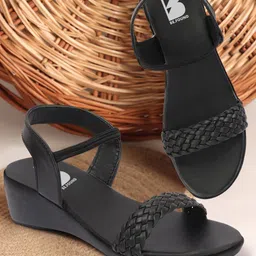 Be Found Women Textured Platform Heeled Sandals-picture-43