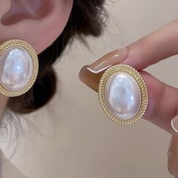 AKISON JEWELS Gold-Plated Pearls Oval Studs-image-79