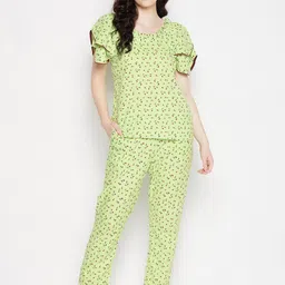 Clovia Women Printed Pure Cotton Night Suit-image-27