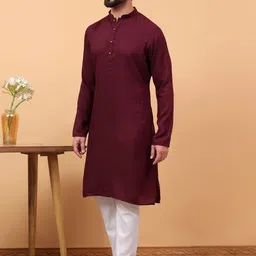 TREEMODA Men Ethnic Motifs Regular Sequinned Kurta with Pyjamas image 3
