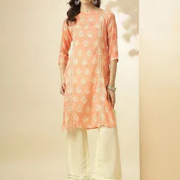 DIVASTRI Women Floral Printed Regular Kurta with Trousers-image-13