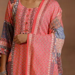 Libas Floral Printed Mirror Work Linen Kurta with Trousers & Dupatta image 2