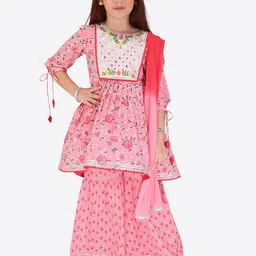 CUTECUMBER Girls Floral Printed Mirror Work Pure Cotton Kurta with Sharara & Dupatta-picture-11