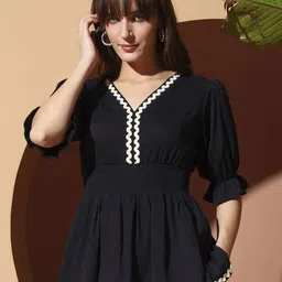ZWERLON Puff Sleeve V-Neck Smocked Top-picture-46