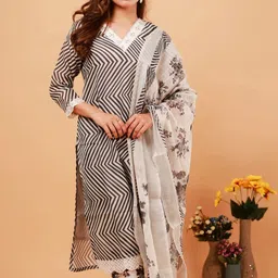 NEED APPARELS Women Printed Regular Linen Kurta Set With Dupatta-12