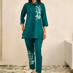 WOMEN PLUS Moh Collection Plus Size Embroidered Shirt Collar Tunic With Trousers Co-Ords-picture-12