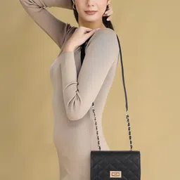 YOYOWING Structured Sling Bag image 2