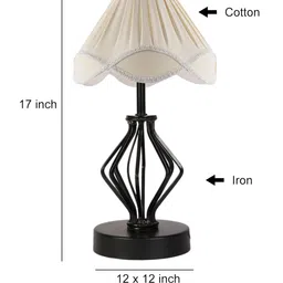 Devansh Vintage Off White & Black Textured Table Lamp With Shade image 3