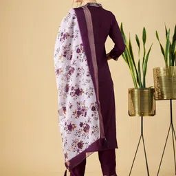 MOKOSH Women Embroidered Regular Kurta with Trousers & With Dupatta image 3