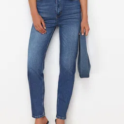 Trendyol Women Clean Look Light Fade Whiskers Pure Cotton Jeans-image-9
