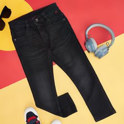 Pantaloons Junior Boys Clean Look Light Fade Stretchable Jeans-image-90