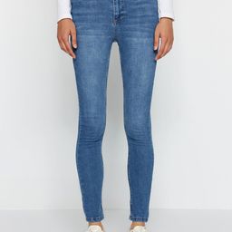 Trendyol Women Clean Look Light Fade Pure Cotton Jeans-picture-36