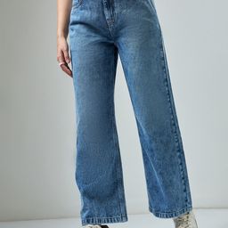 Bewakoof Women Baggy Wide Leg High-Rise Clean Look Light Fade Cotton Jeans-image-26