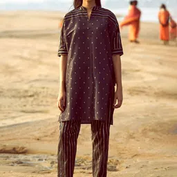 Dash and Dot Printed Top With Trouser image 2