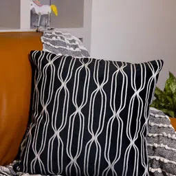 hom&us Black & White Geometric Square Cushion Covers-24
