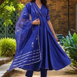 Anni Designer Women Printed Regular Kurta with Trousers & With Dupatta-6