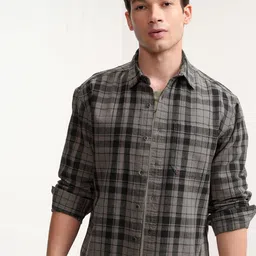 HIGHLANDER Men Spread Collar Tartan Checked Cotton Casual Shirt-picture-31