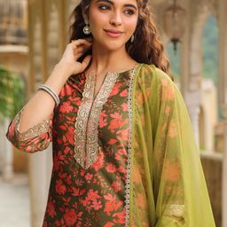 Janasya Floral Printed Regular Patchwork Velvet Straight Kurta with Salwar & Dupatta-image-46