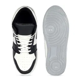 Genial Men Mesh Running Non-Marking Shoes image 4