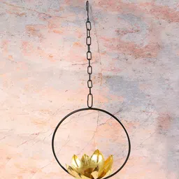 THE HOME CO. Gold-Toned Metal Candle Holder-image-24